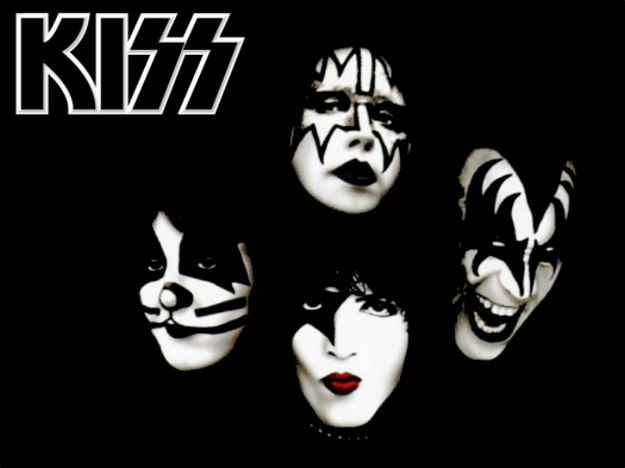 kiss_black